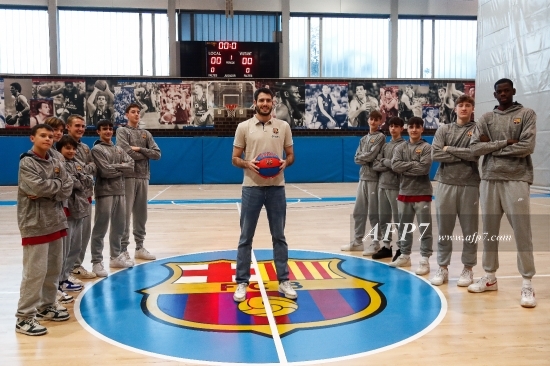 BASKET - ALEX ABRINES - MEETING WITH CAPTAINS OF FC BARCELONA'S 